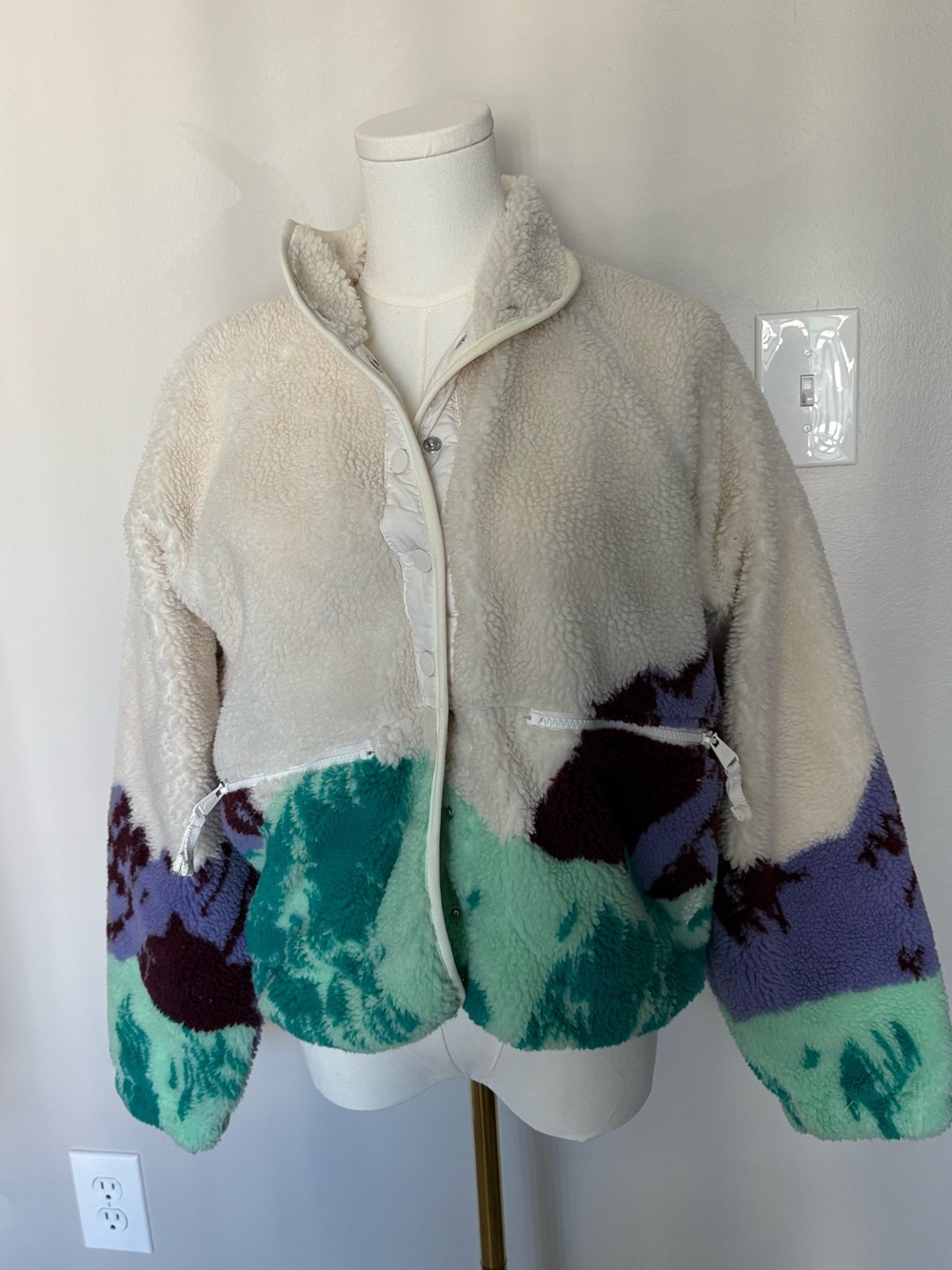 FP Movement by Free People Hit The Slopes Jacket with Sunrise Summit Print - Picture 2 of 9